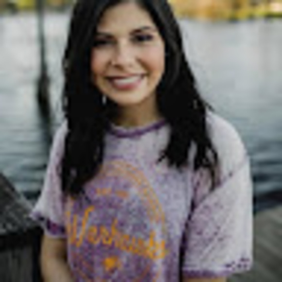 Meet your Posher, Joselyn - Picture 1 of 1